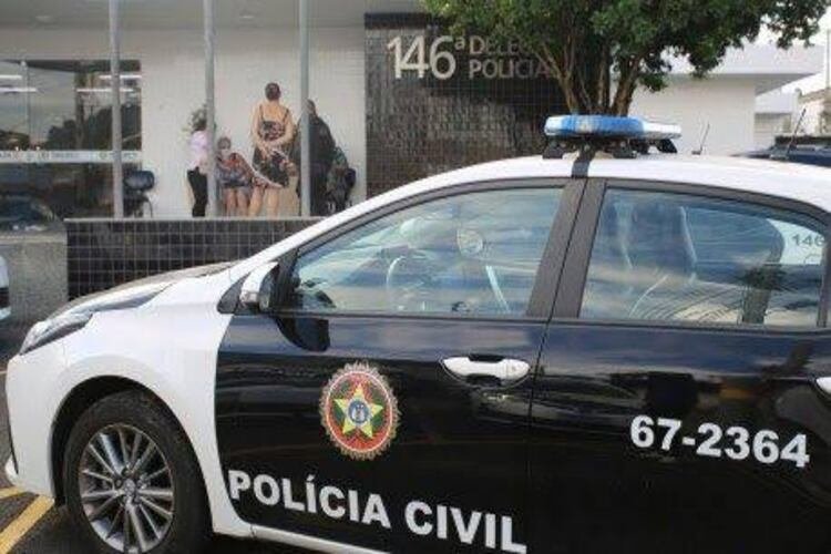 Homem com carro clonado é preso em Campos