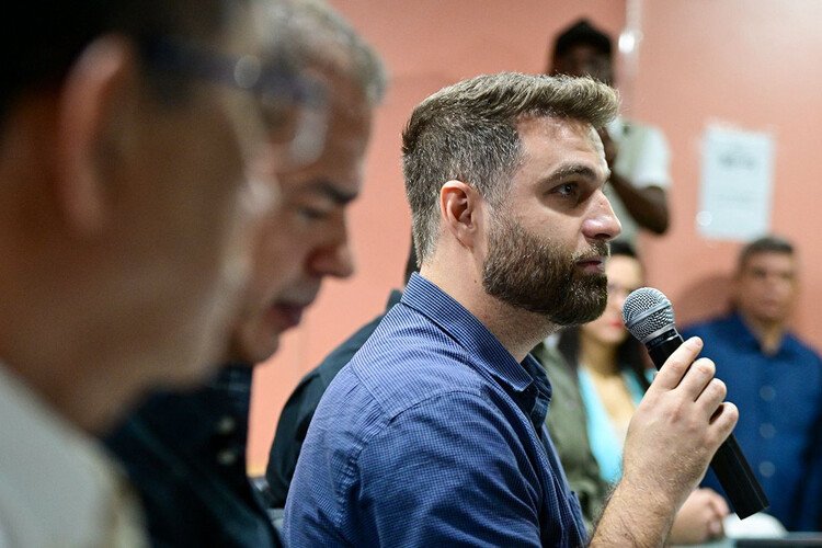 Prefeito anuncia mutirão com 1.617 cirurgias em Campos