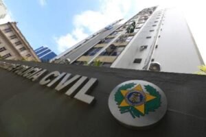 Polícia investiga suspeita de fraude em obras de escolas públicas em Campos e mais seis cidades do estado