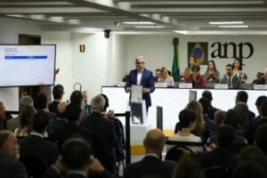 Maior leilão do pré-sal tem sete dos 13 blocos arrematados, cinco na Bacia de Campos